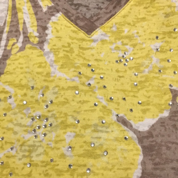 Top - Picture 3 of 3